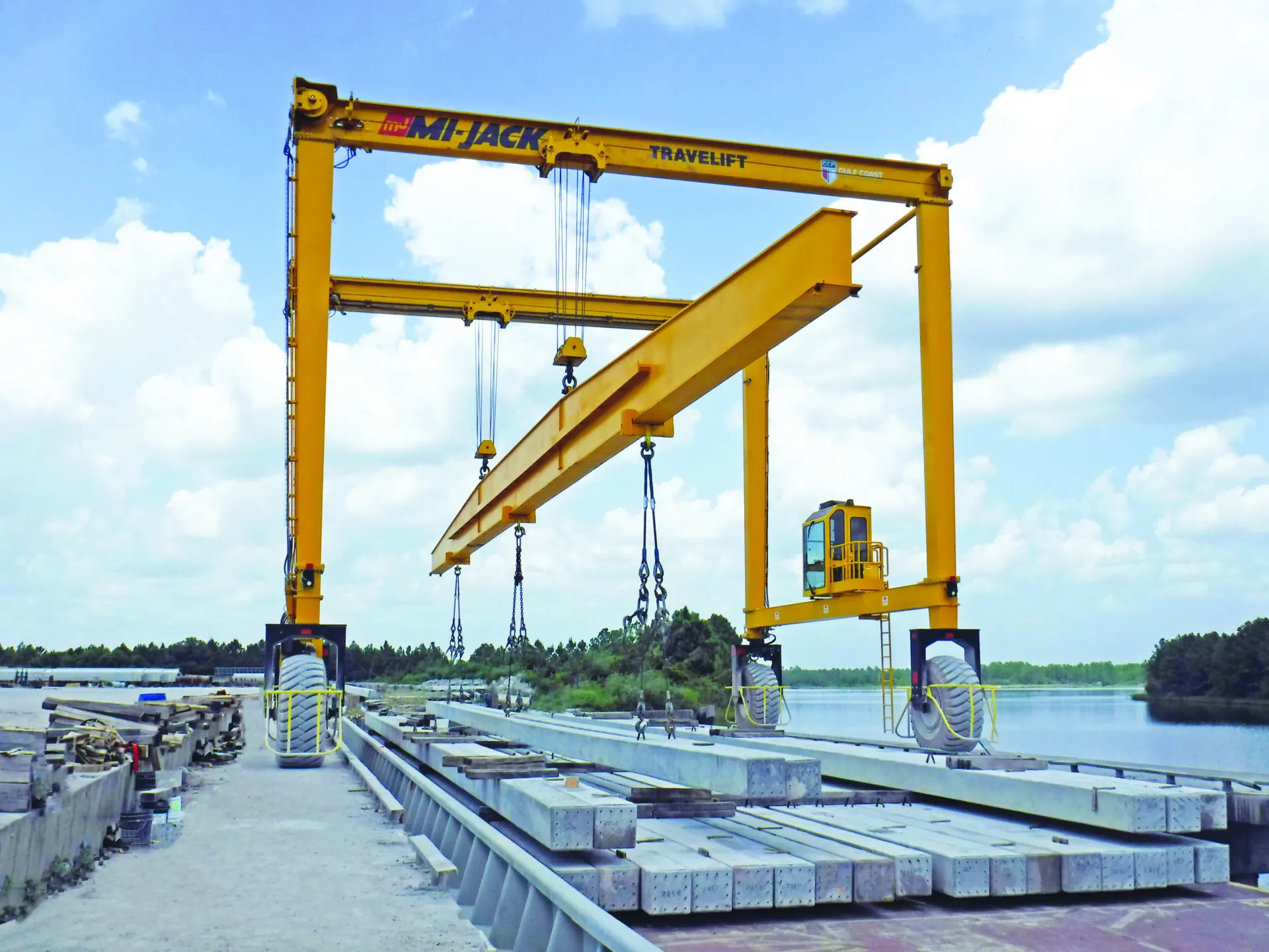 mj85hd on site in steel yard