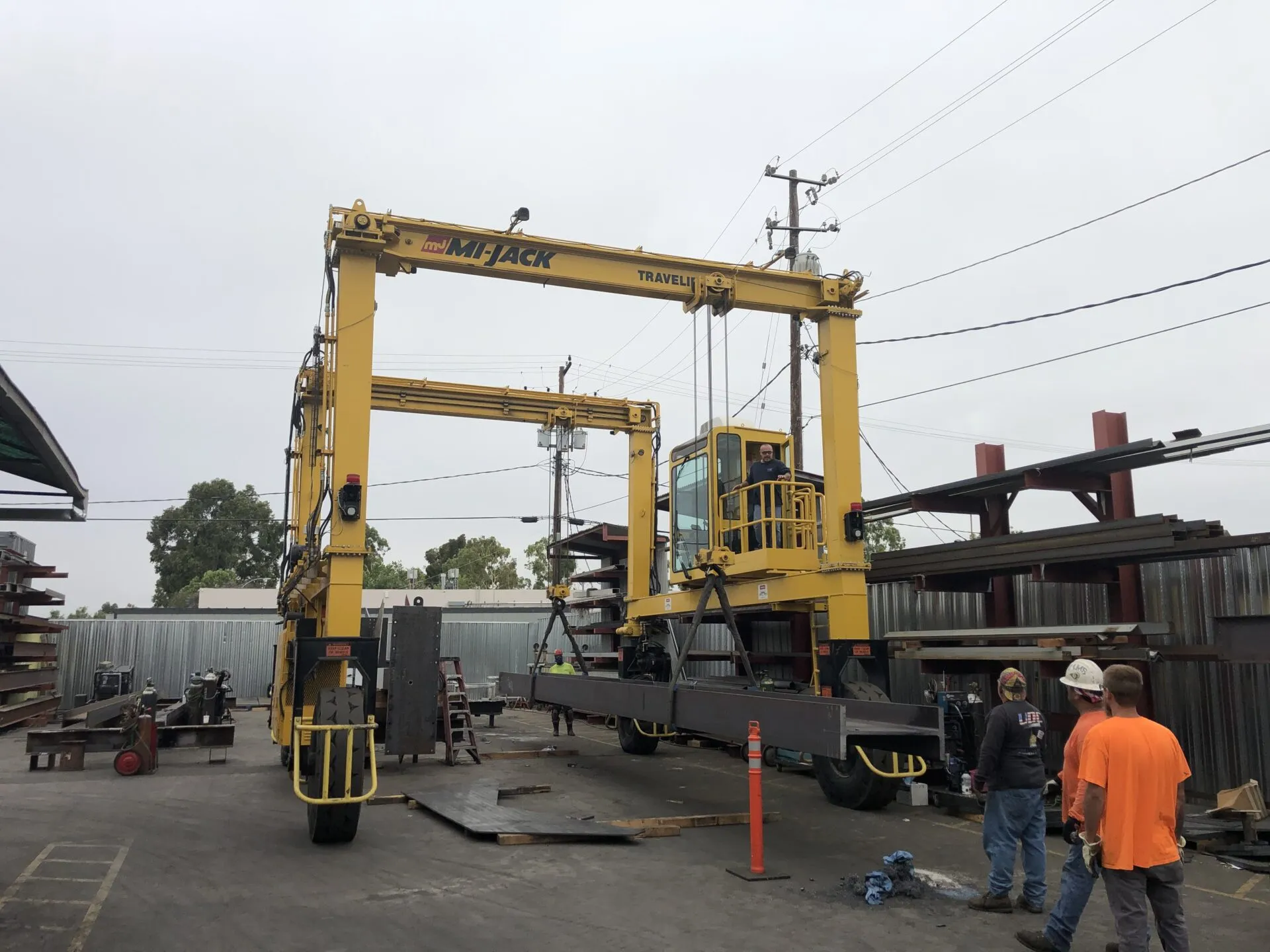 a mi-jack mj30hd lifting steel beam