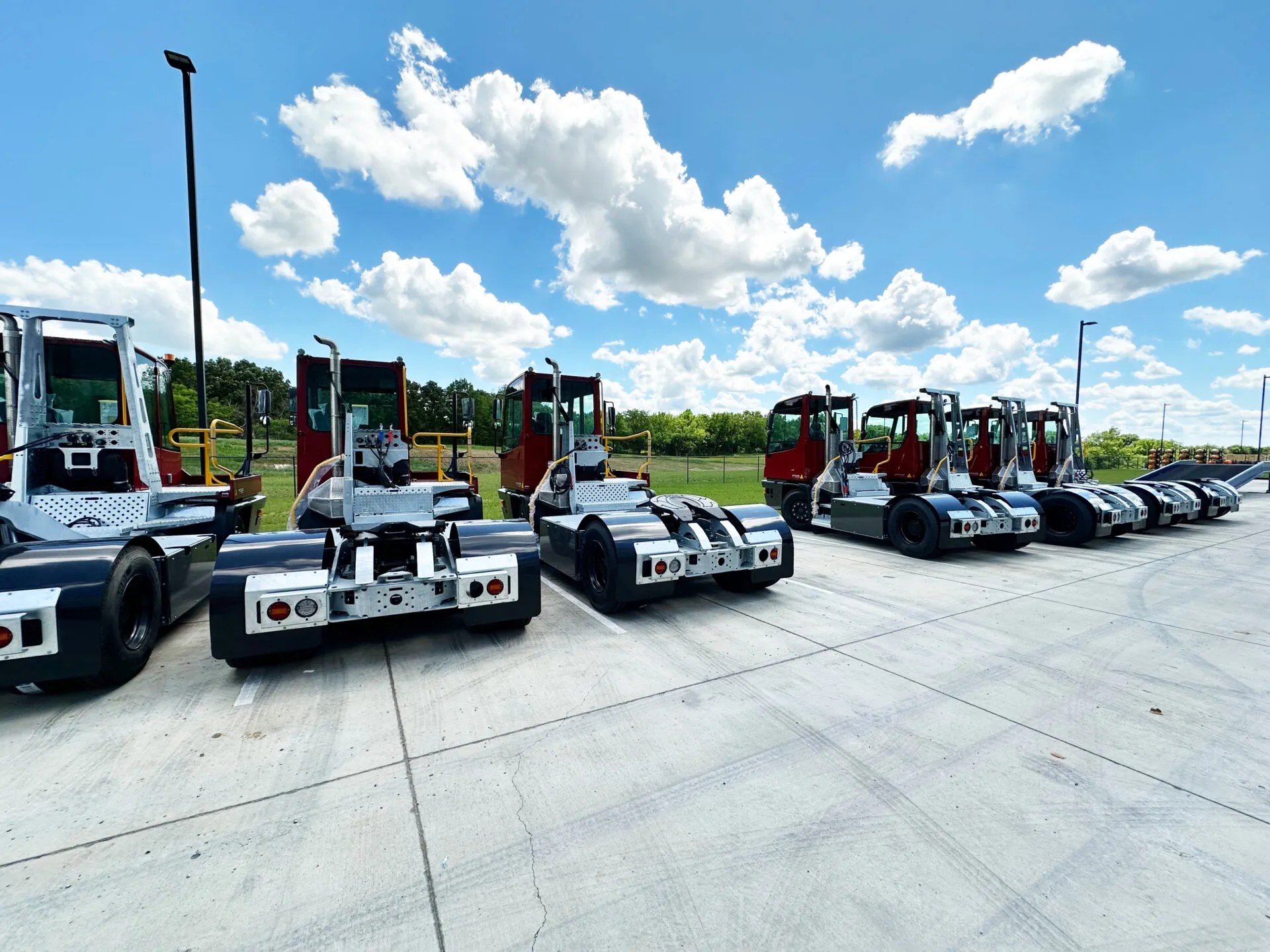 terberg yt-223 yard and terminal tractor