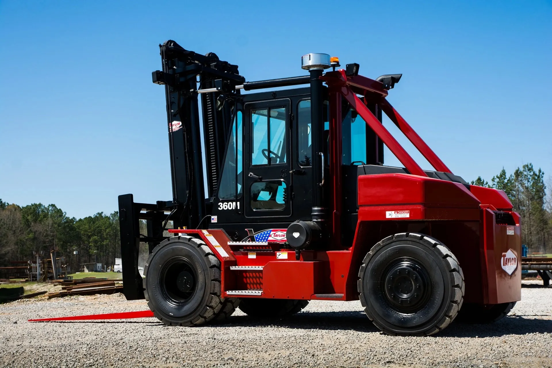 a side view of the taylor x360m