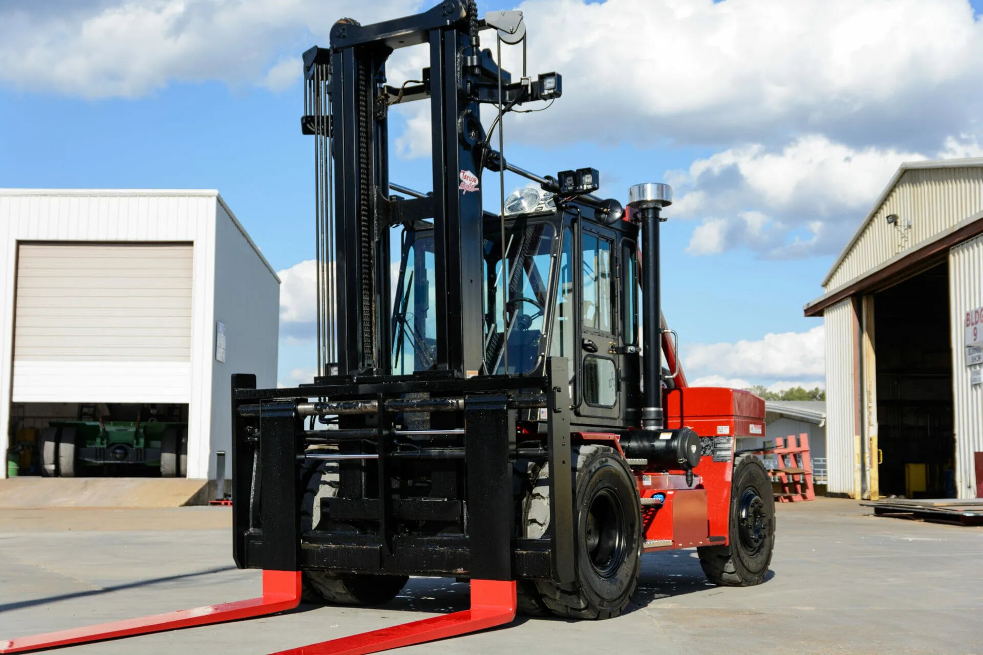 red taylor x-330m heavy duty forklift with pneumatic tires