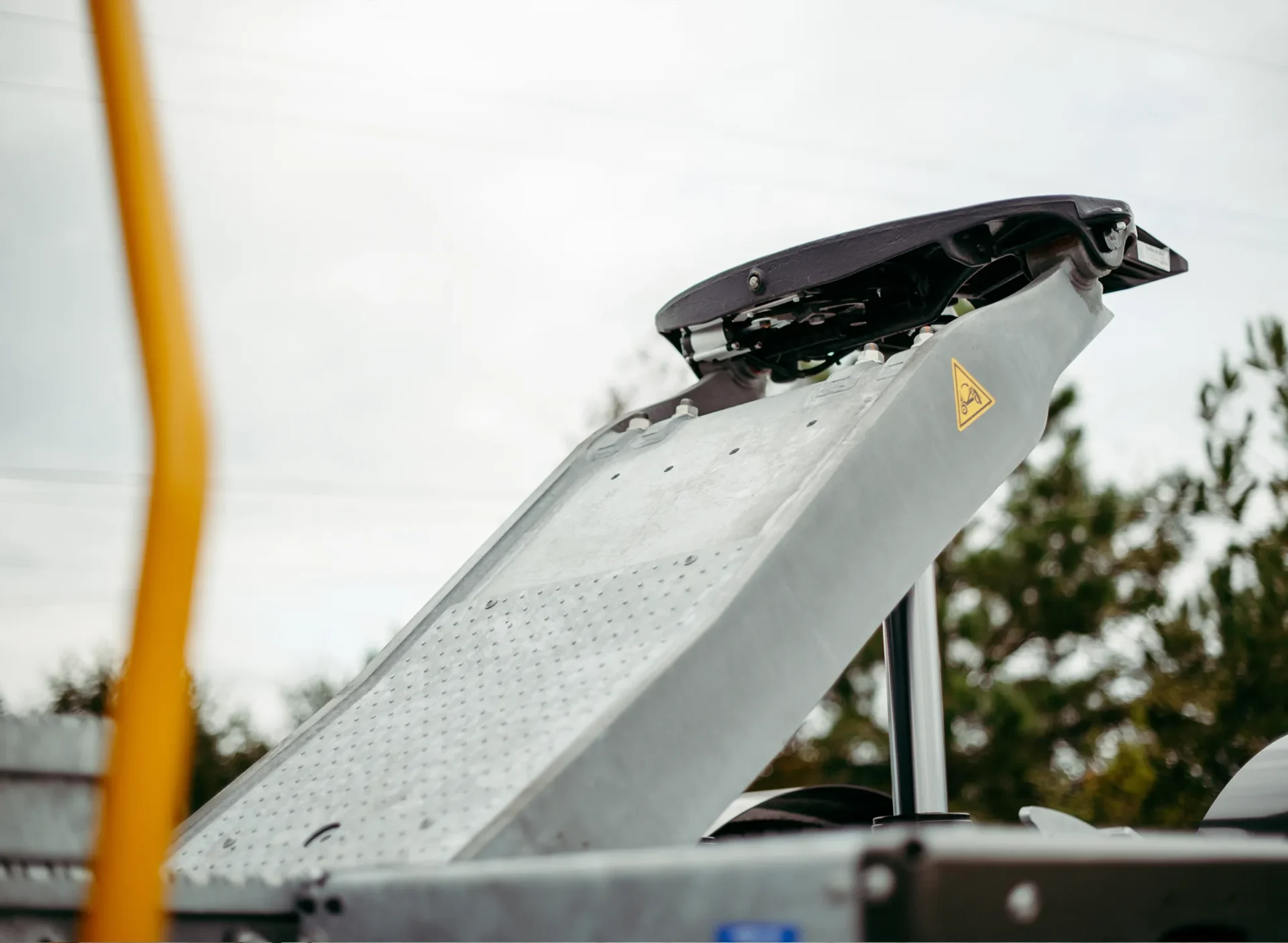 terberg yt-223 yard and terminal tractor from mj