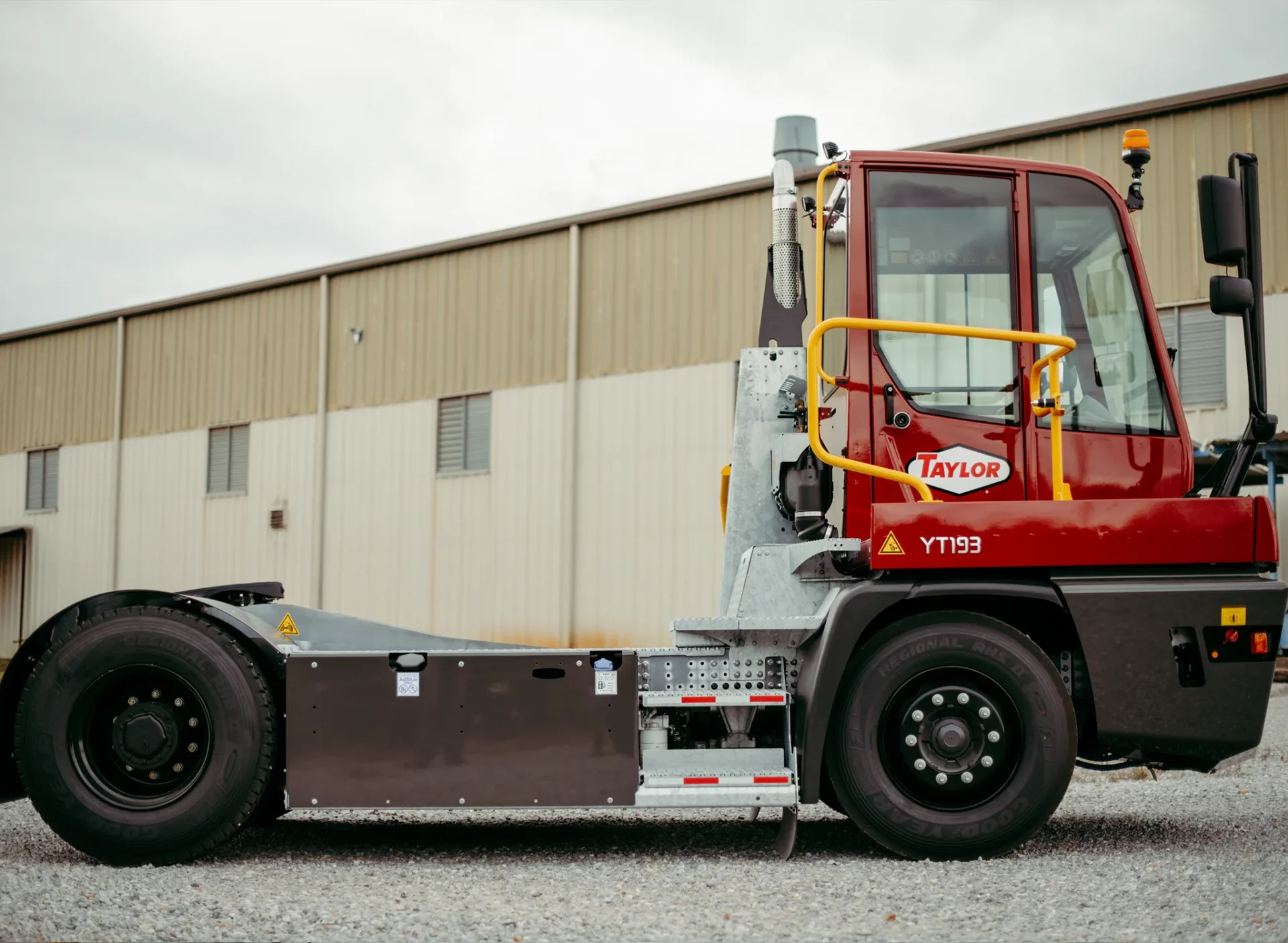 terberg yard and terminal tractor yt-193