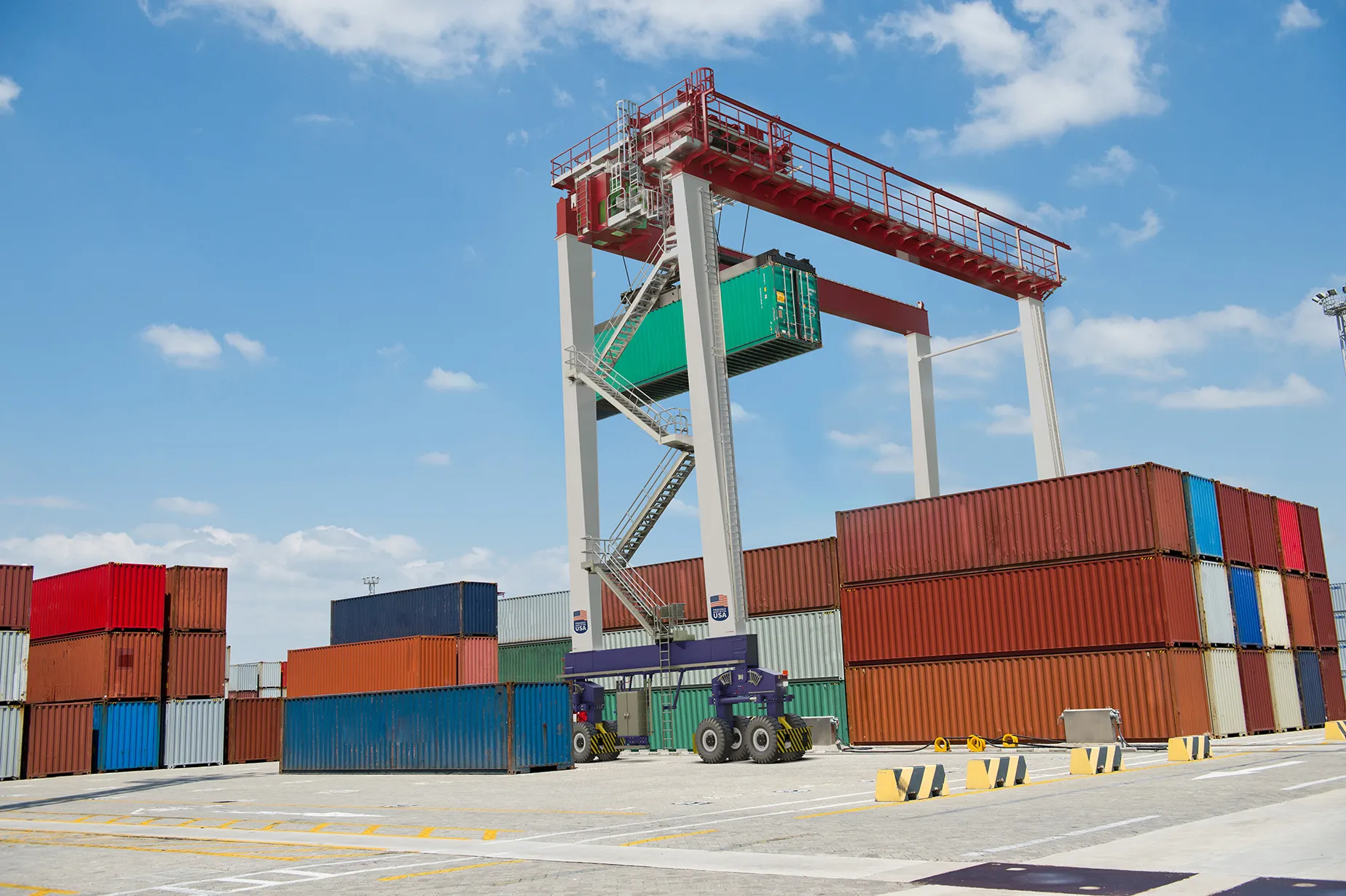 mi-jack jl1400p lifting green container